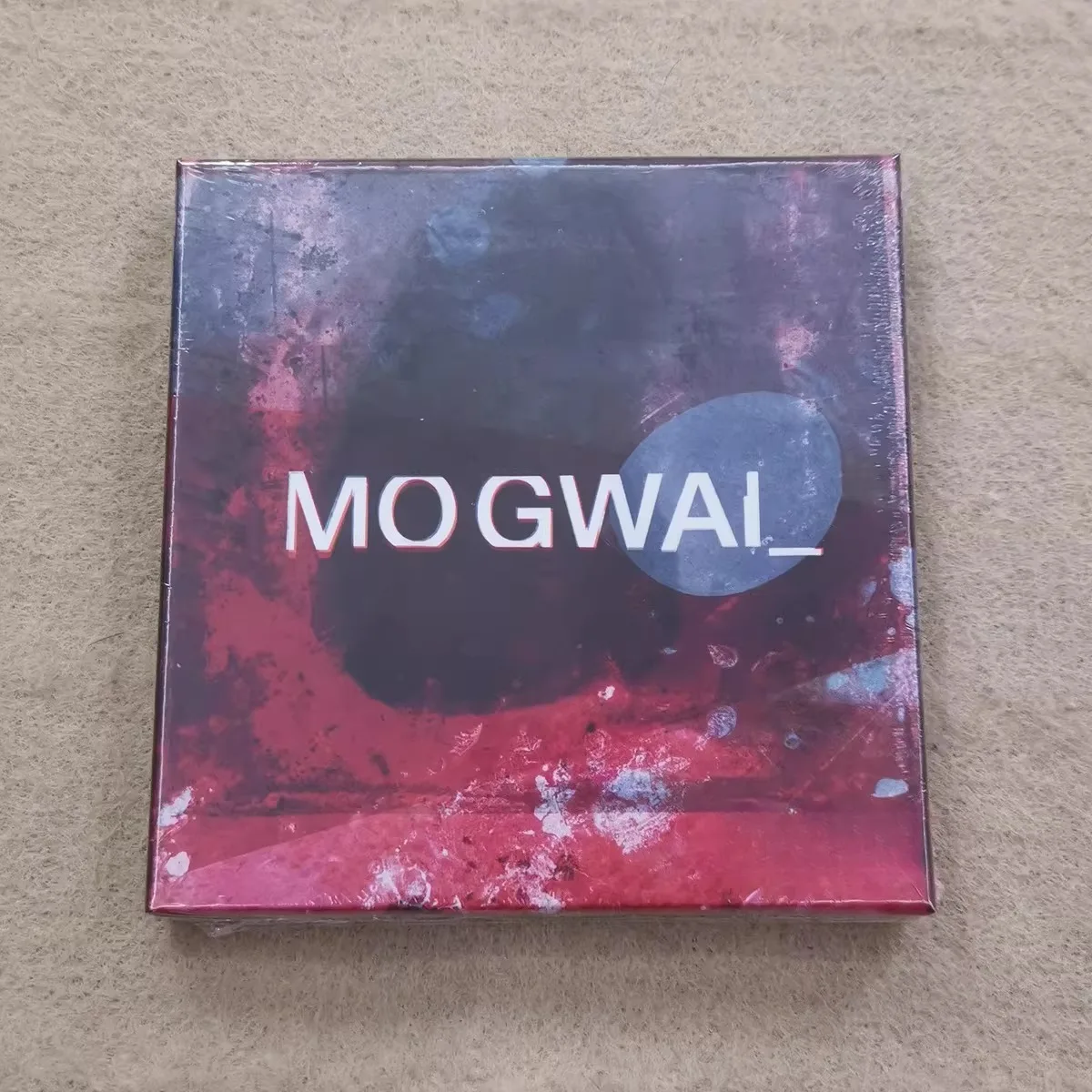 Mogwai As The Love Continues CD Deluxe Edition Post-Rock Album Atmospheric Instrumental Rich Sound for Rock Fans and Collectors
Mogwai As The Love Continues CD Deluxe Edition Post-Rock Album Atmospheric Instrumental Rich Sound for Rock Fans and Collectors