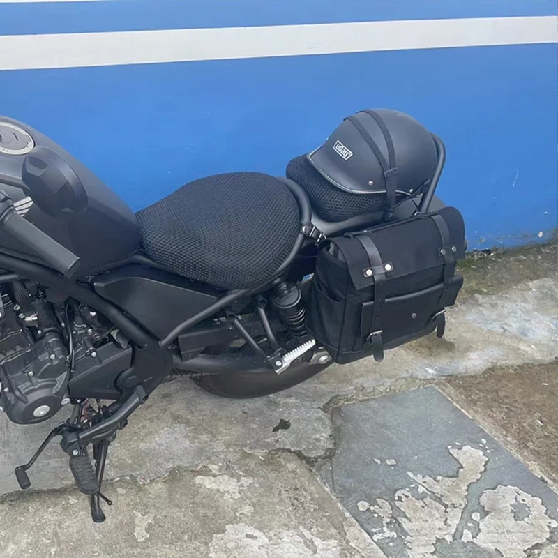 Motorcycle oil waxed canvas and mad horse leather crossbody bag Vintage motorcycle side bag GN GG Coffee cm300 BD300 GV300S
Motorcycle oil waxed canvas and mad horse leather crossbody bag Vintage motorcycle side bag GN GG Coffee cm300 BD300 GV300S