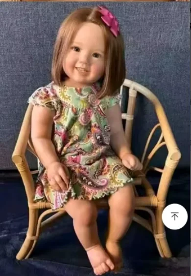 Cammi Reborn Toddler Vinyl Doll Kit by Ping Lau 28" Rooted Hair Visible Veins
Cammi Reborn Toddler Vinyl Doll Kit by Ping Lau 28" Rooted Hair Visible Veins