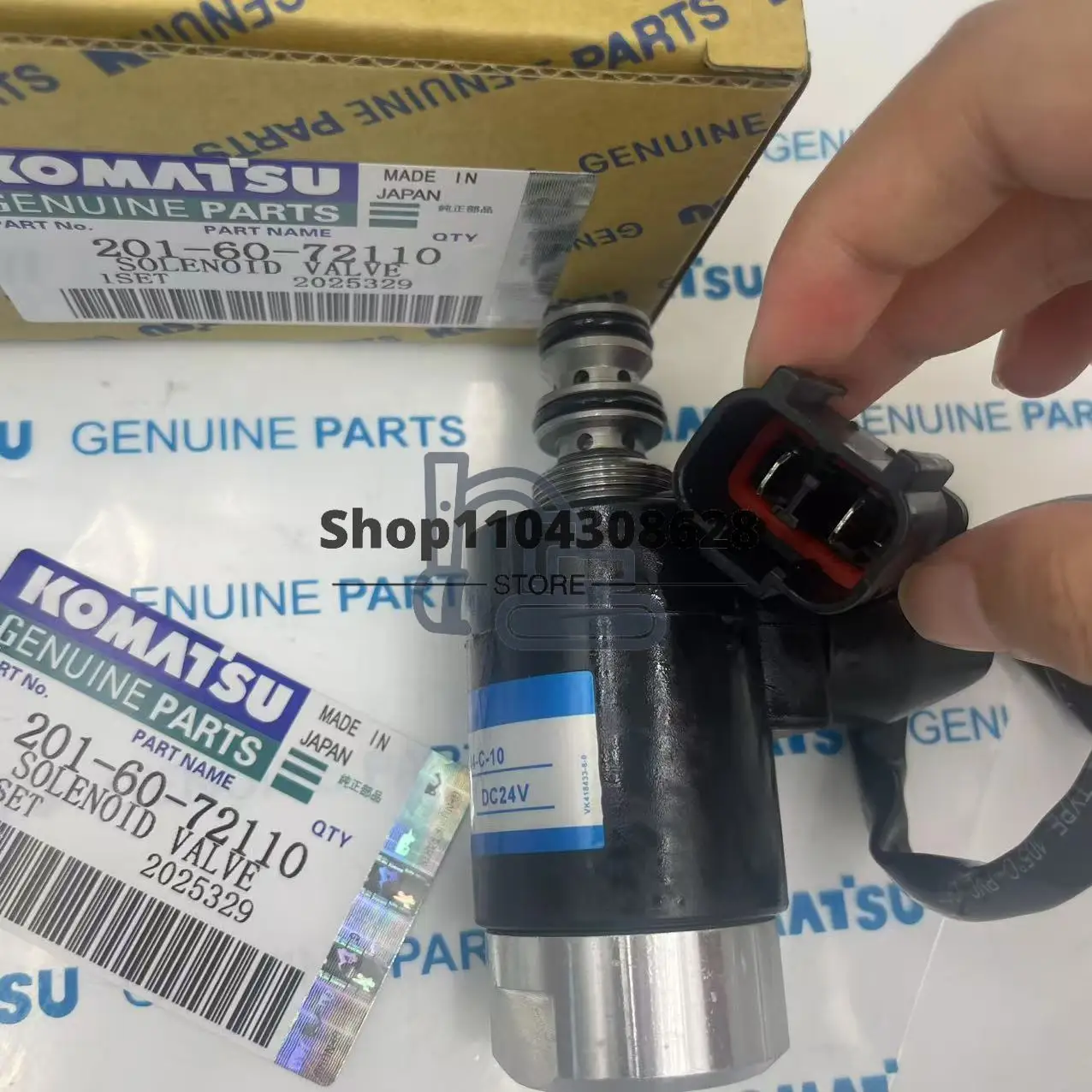 Swing Motor Solenoid Valve 203-60-62161 201-60-72110 203-60-56560 For Komatsu PC60-6 PC60-7 PC120-5 201-60-65170 203-60-62171
Swing Motor Solenoid Valve 203-60-62161 201-60-72110 203-60-56560 For Komatsu PC60-6 PC60-7 PC120-5 201-60-65170 203-60-62171