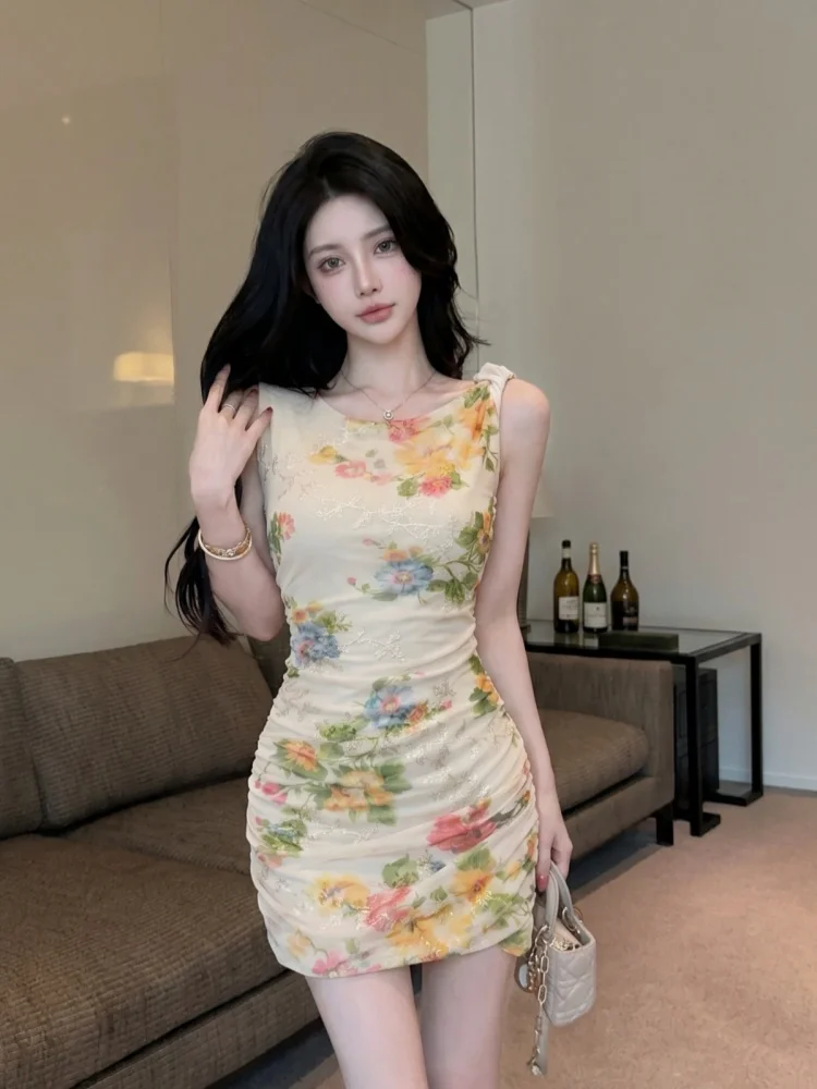 Summer New Style Sweet And Spicy Floral Print Asymmetrical Shoulder Sleeveless Dress Women's Slimming Wrap around Skirt
Summer New Style Sweet And Spicy Floral Print Asymmetrical Shoulder Sleeveless Dress Women's Slimming Wrap around Skirt