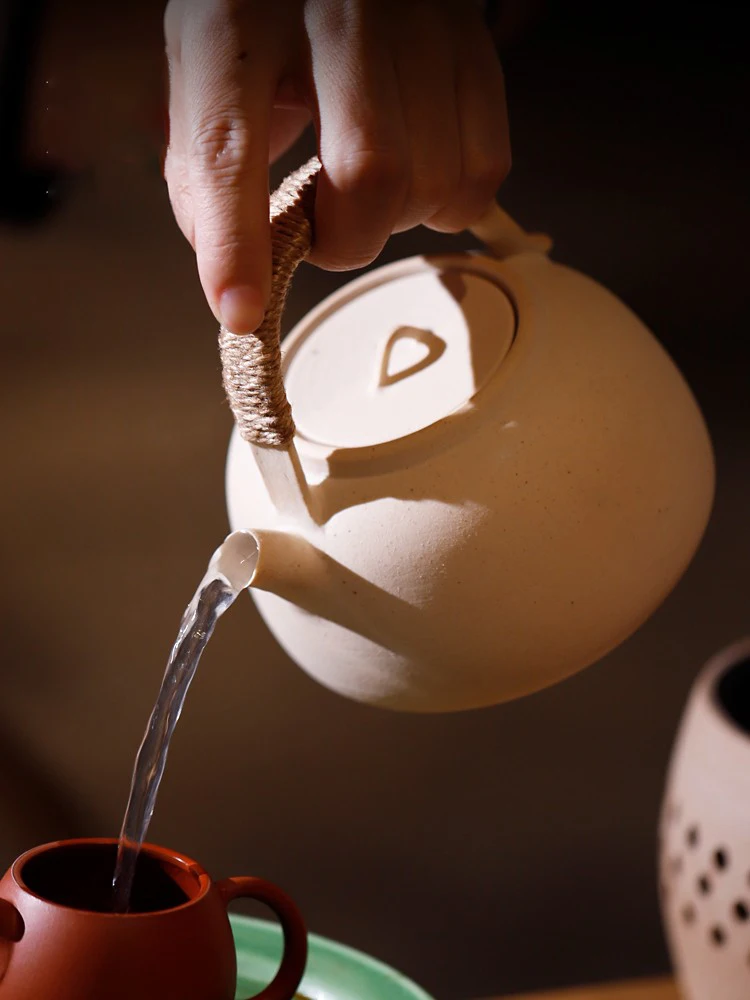 Handmade Japanese Style Tea Pot Bamboo Original Mine White Clay Ceramic Stove Special Water Heating Kettle
Handmade Japanese Style Tea Pot Bamboo Original Mine White Clay Ceramic Stove Special Water Heating Kettle