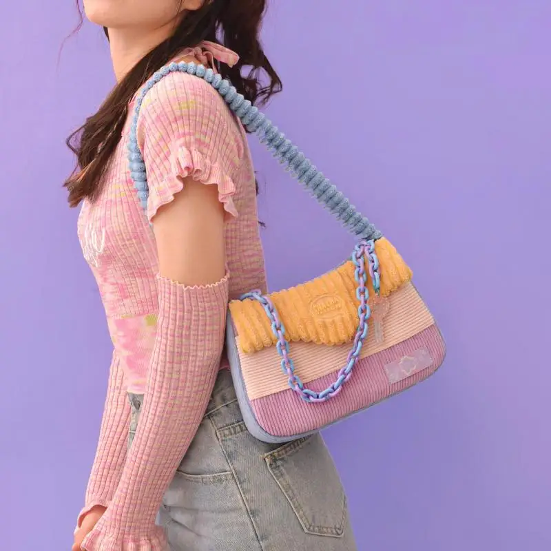 Original Fashion New Guitar Style Personalized Creative Crossbody Bags Simple Leisure Versatile Single Shoulder Bag Women Trendy
Original Fashion New Guitar Style Personalized Creative Crossbody Bags Simple Leisure Versatile Single Shoulder Bag Women Trendy