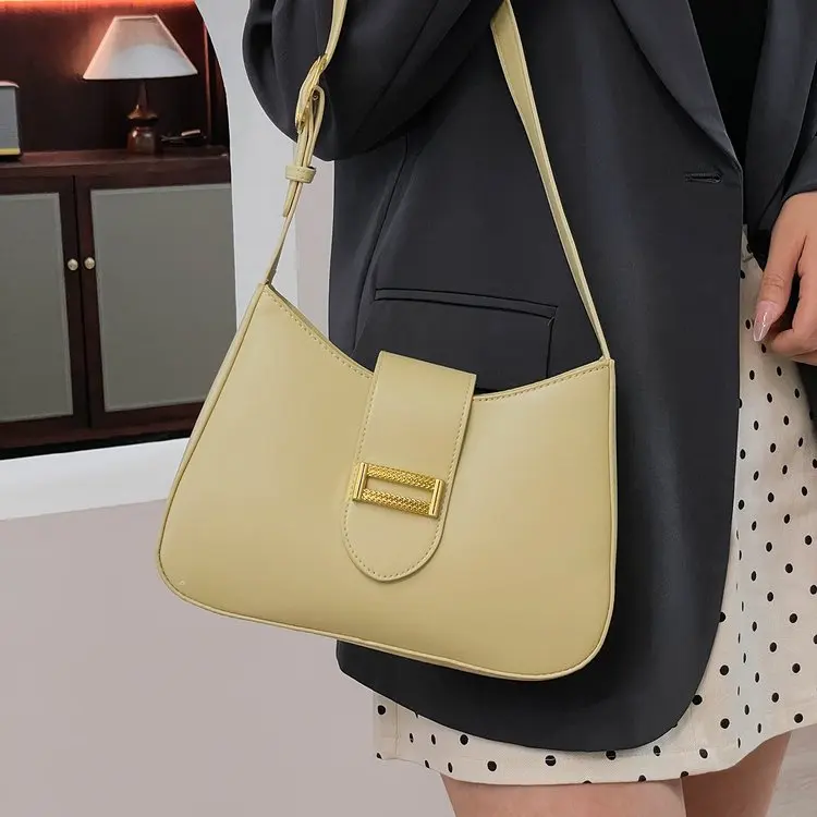 2025 autumn 453 new shoulder messenger bag zipper messenger bag simple fashion shoulder bag underarm bag
2025 autumn 453 new shoulder messenger bag zipper messenger bag simple fashion shoulder bag underarm bag