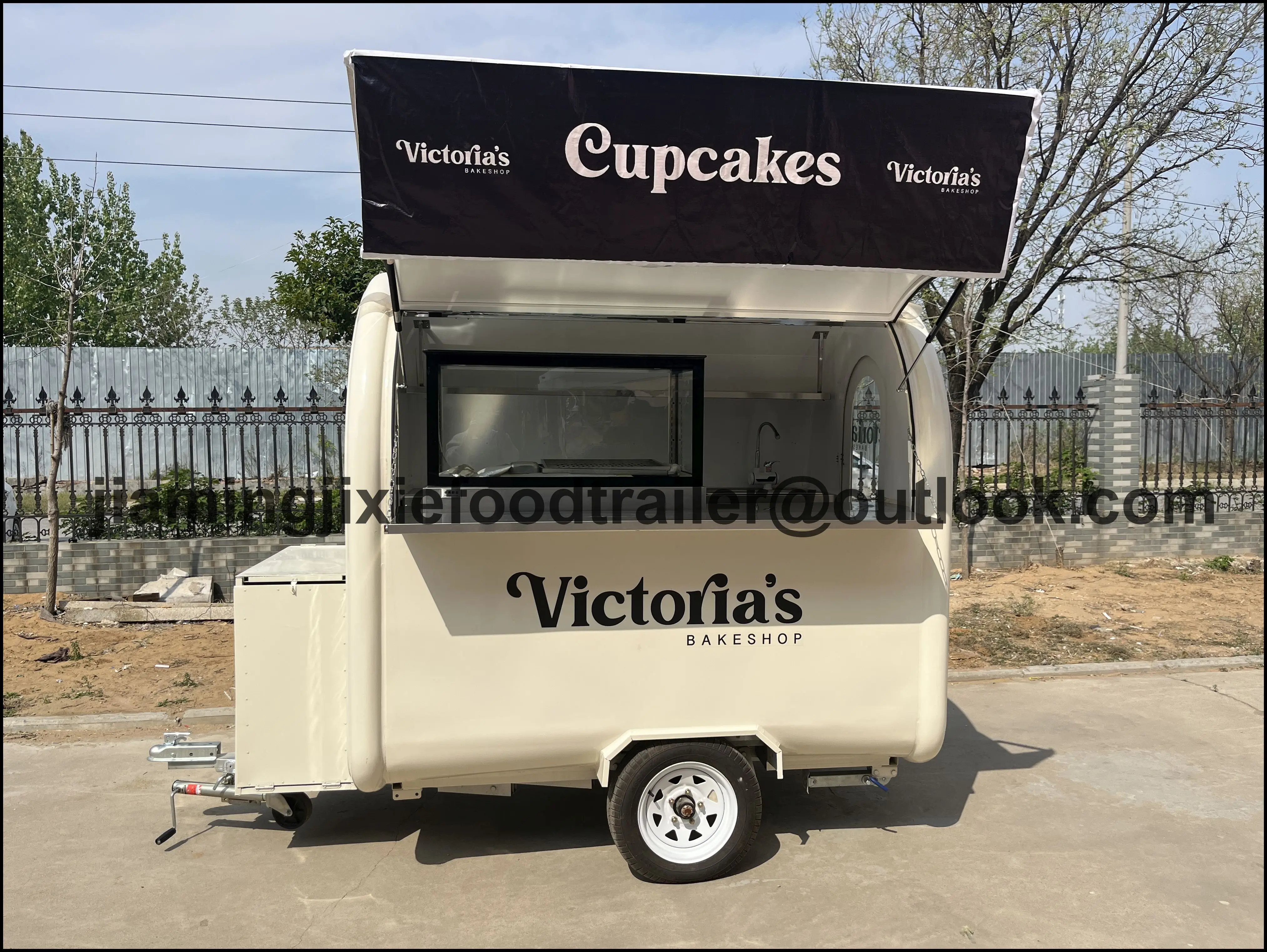 Customized Green Curved Food Trailer Mobile Coffee Shop Towable Catering Cart for Street Beverage Sale
Customized Green Curved Food Trailer Mobile Coffee Shop Towable Catering Cart for Street Beverage Sale
