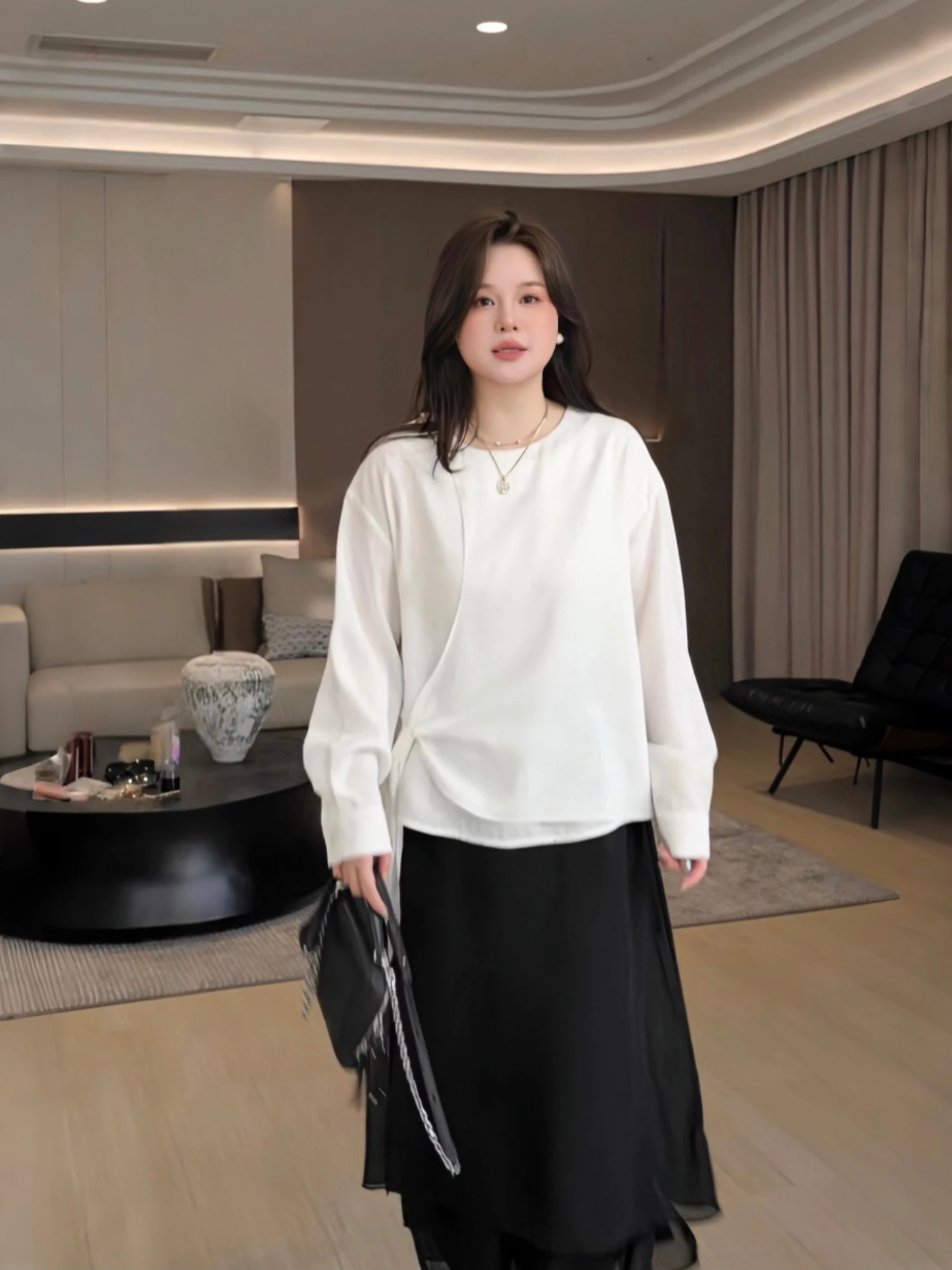 JiJi Private Collection Lighweight Breathable Silk Women's Casual Loose Fit Long Sleeve Top with Sash Spring Summer Fashion
JiJi Private Collection Lighweight Breathable Silk Women's Casual Loose Fit Long Sleeve Top with Sash Spring Summer Fashion
