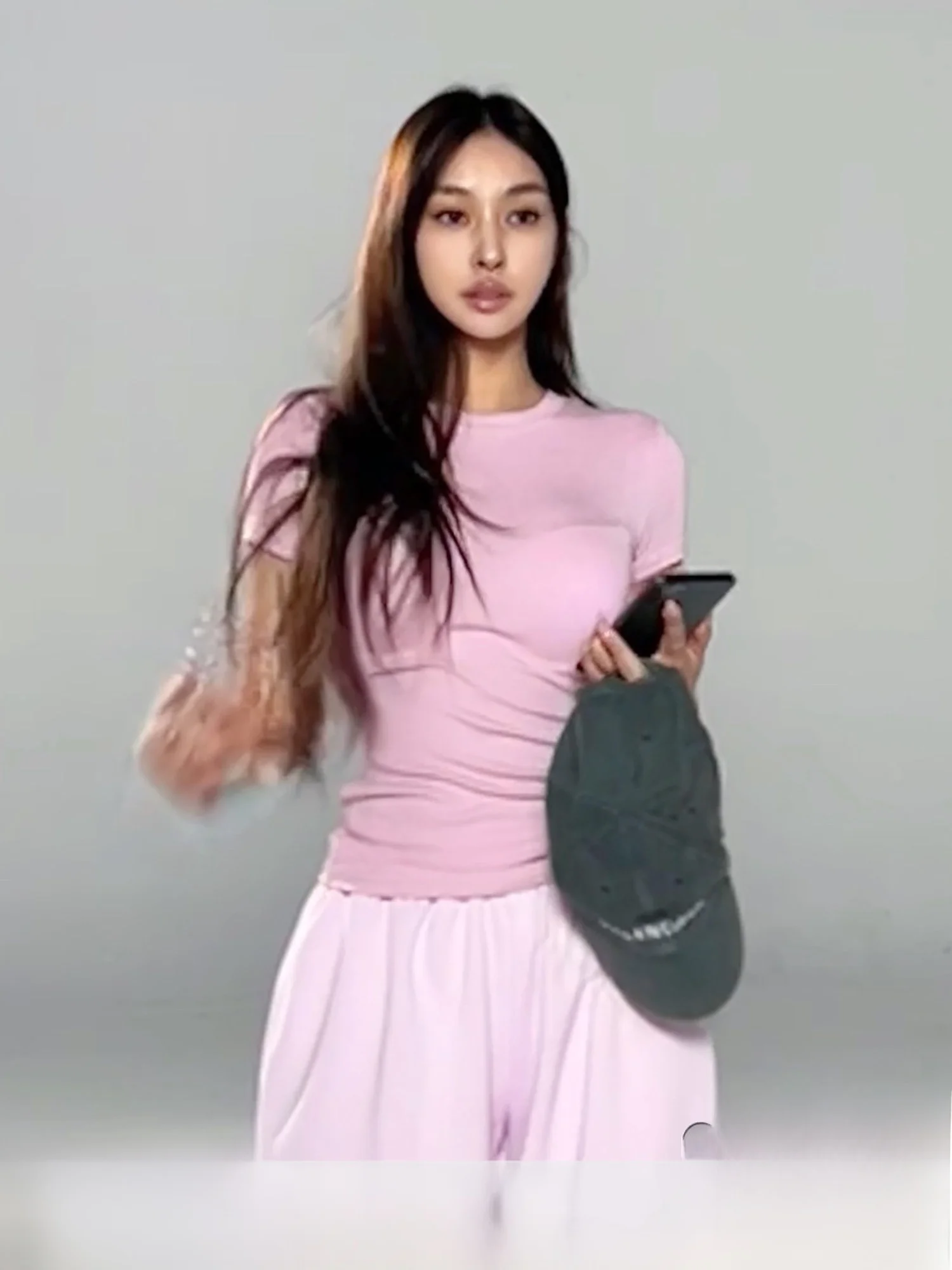 Angelaewang розово-розовая трикотажная футболка ort Sve Sweet Sle round Ne, весеннее новое поступление, женский топ Faion
Angelaewang розово-розовая трикотажная футболка ort Sve Sweet Sle round Ne, весеннее новое поступление, женский топ Faion