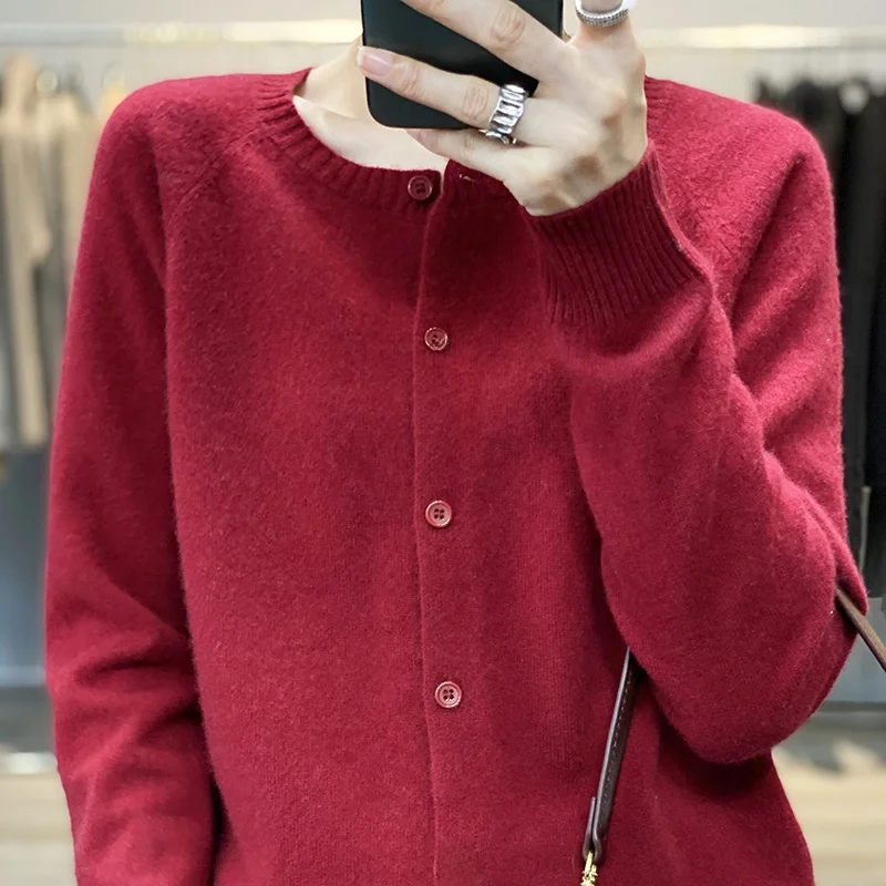 Ladies' Thiened Oversized Camere Knitted Cardigan Pure Color Woolen Sweater round Ne Button up Outerwear Trendy Commute...
Ladies' Thiened Oversized Camere Knitted Cardigan Pure Color Woolen Sweater round Ne Button up Outerwear Trendy Commute...