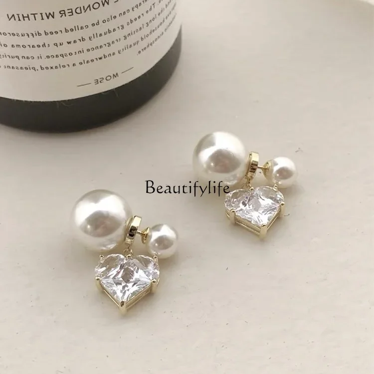 Pearl temperament Haoshi peach heart earrings women's 2024 new trendy and unique earrings light luxury high-end
Pearl temperament Haoshi peach heart earrings women's 2024 new trendy and unique earrings light luxury high-end