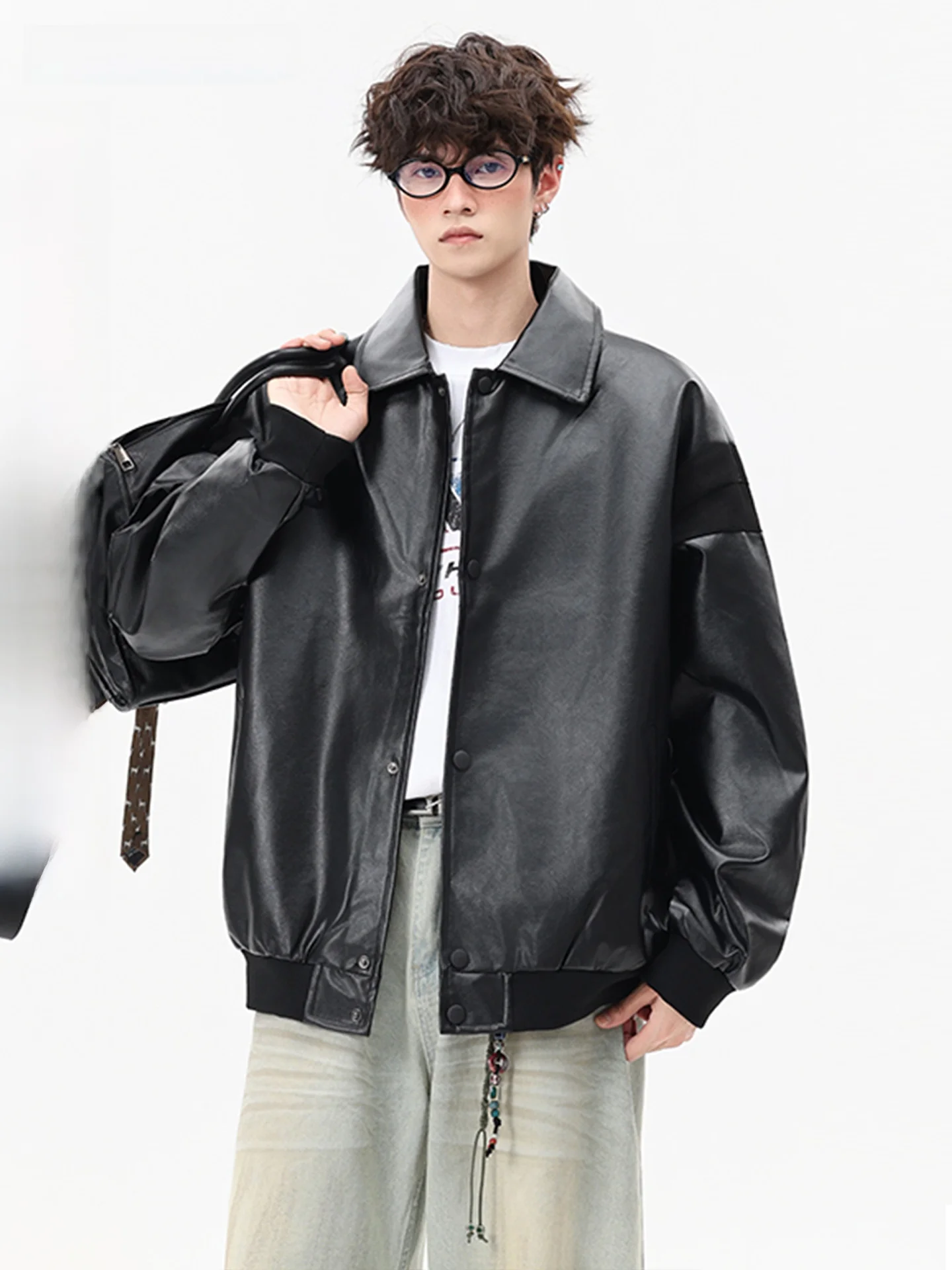 VIIOW American Sle PU Leather Jaet Motorcycle Clothes Outerwear Loose Fit Casual Jae for Men And Women
VIIOW American Sle PU Leather Jaet Motorcycle Clothes Outerwear Loose Fit Casual Jae for Men And Women