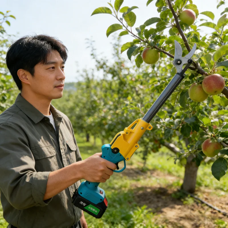 Extended Electric Pruners For Picking Lychees, Longans And Cherries From Fruit Trees Tijeras De Podar Tesoura De Poda A Bateria
Extended Electric Pruners For Picking Lychees, Longans And Cherries From Fruit Trees Tijeras De Podar Tesoura De Poda A Bateria