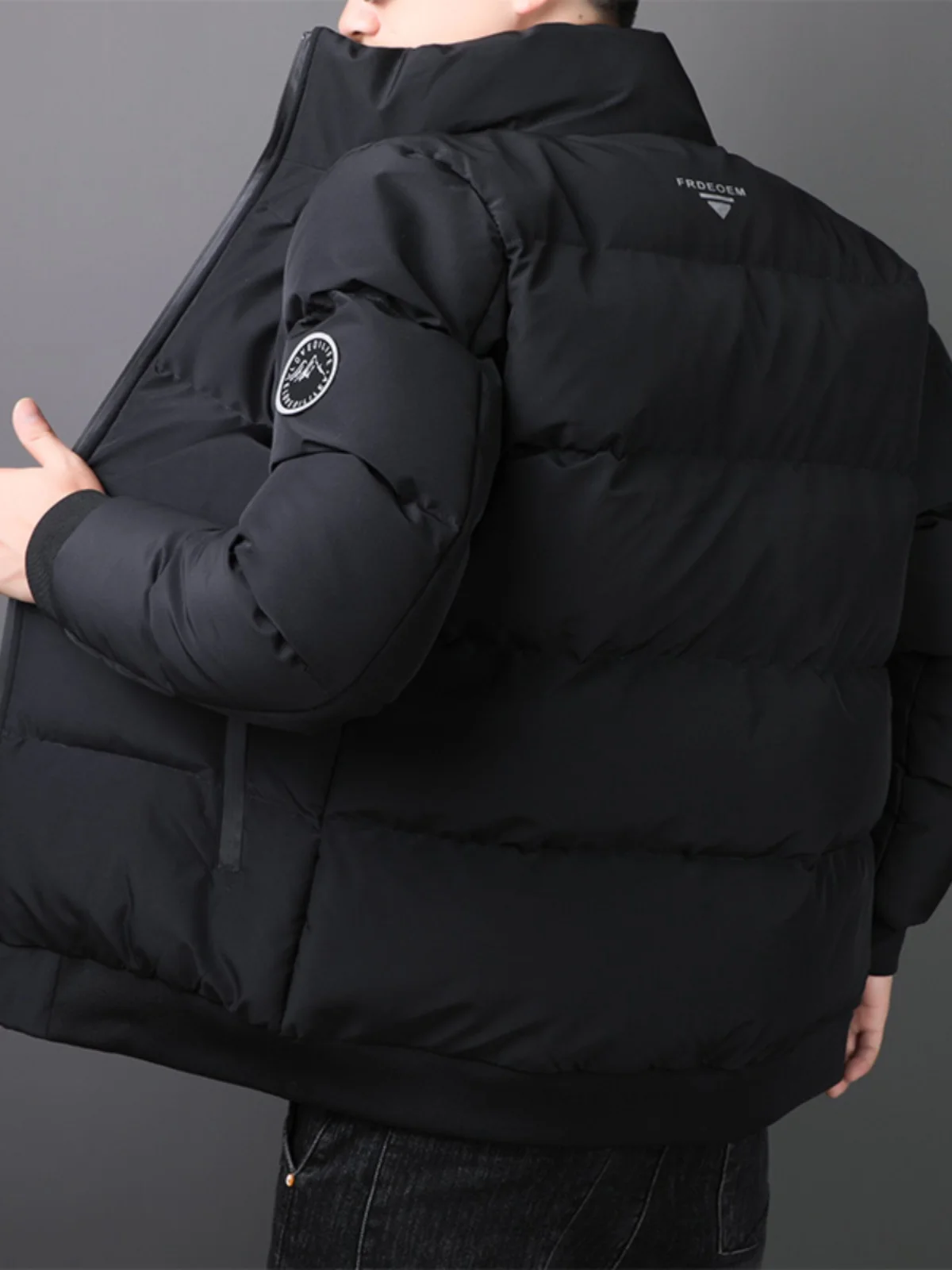 Men's Winter Faionable Large Size Bread Cotton Jaet Loose Versatile Windproof Warm Cotton Coat Stand Collar Polyester Fil...
Men's Winter Faionable Large Size Bread Cotton Jaet Loose Versatile Windproof Warm Cotton Coat Stand Collar Polyester Fil...