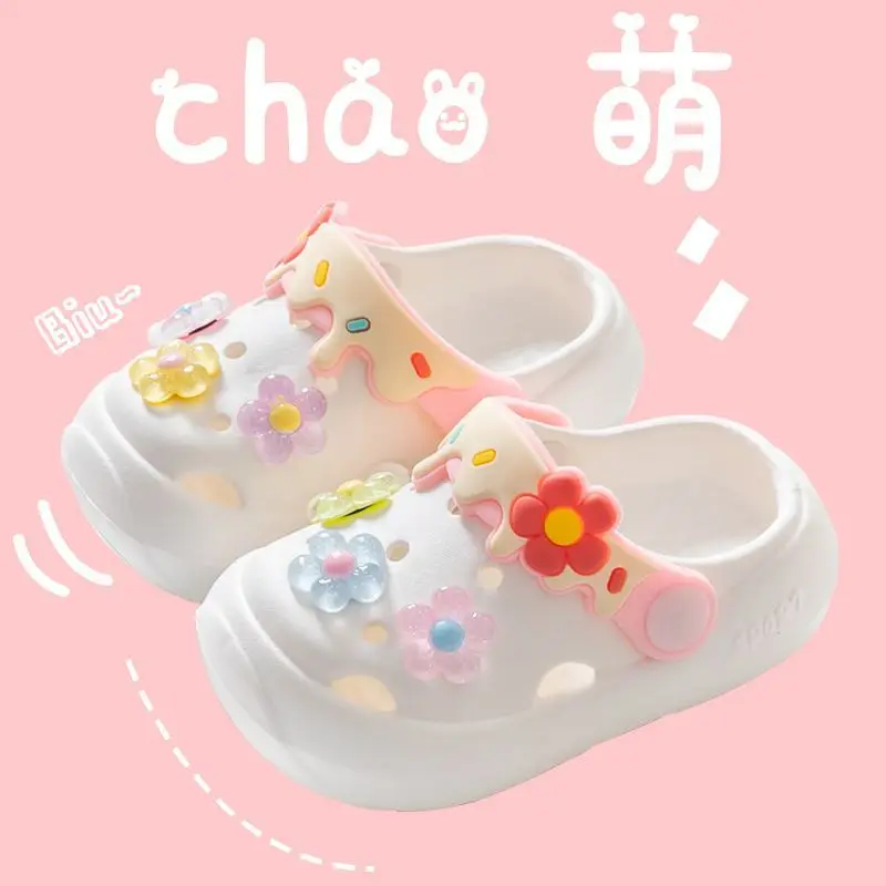 Children's slippers summer baby 2025 new cute flower soft bottom indoor anti slip children's cool slippers hole shoes
Children's slippers summer baby 2025 new cute flower soft bottom indoor anti slip children's cool slippers hole shoes