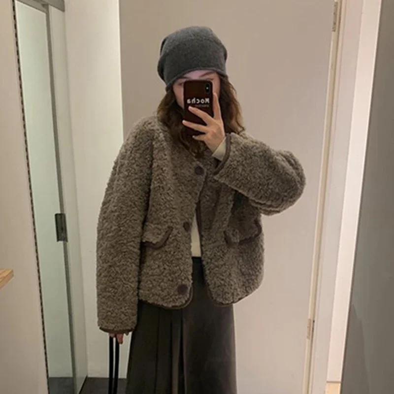 Vintage Lamb Wool Coat Women Korean Elegant Solid Cropped Jacket Streetwear O Neck Single Breasted All Match Chic Short Outwear
Vintage Lamb Wool Coat Women Korean Elegant Solid Cropped Jacket Streetwear O Neck Single Breasted All Match Chic Short Outwear