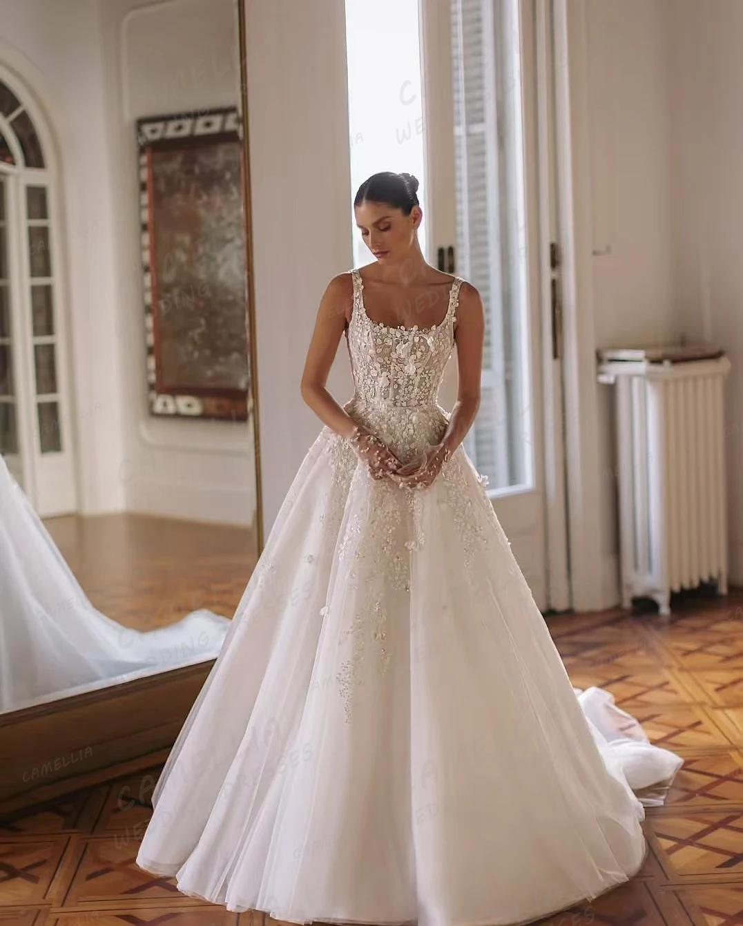 Simple Appliques Wedding Dresses Women's Formal A Line Sleeveless Bridal Gowns Sexy Appliques Party Vestidos De Novia Customized
Simple Appliques Wedding Dresses Women's Formal A Line Sleeveless Bridal Gowns Sexy Appliques Party Vestidos De Novia Customized