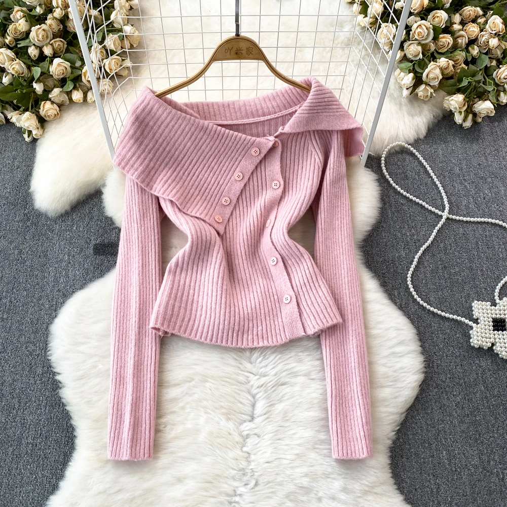 2023 Autumn Winter Korean Design Large Polo Collar Off Shoulder Single Breasted Knitted Coat Women's Casual Thickened Sweater
2023 Autumn Winter Korean Design Large Polo Collar Off Shoulder Single Breasted Knitted Coat Women's Casual Thickened Sweater