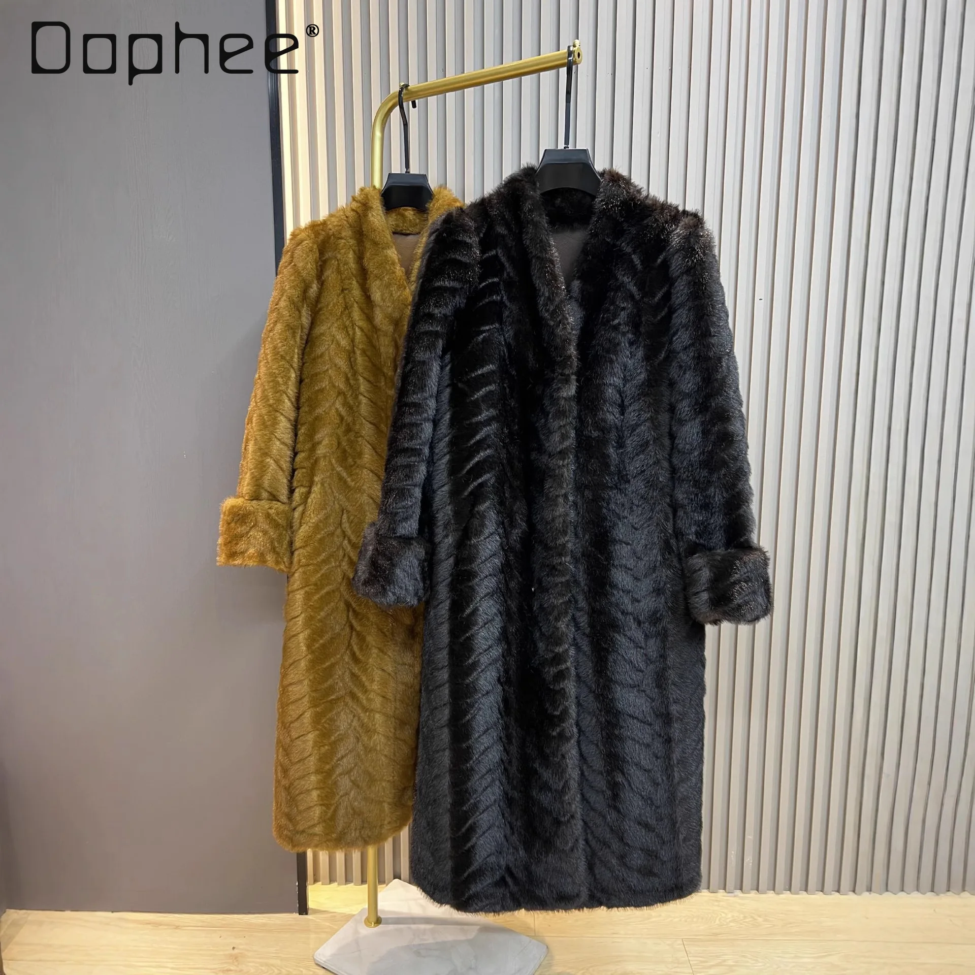 Imitation Mink Fur Coat for Women Winter New Long Thickened Fur Integrated Gold Leaf Mink Fashionable Age-Reducing Overcoat
Imitation Mink Fur Coat for Women Winter New Long Thickened Fur Integrated Gold Leaf Mink Fashionable Age-Reducing Overcoat