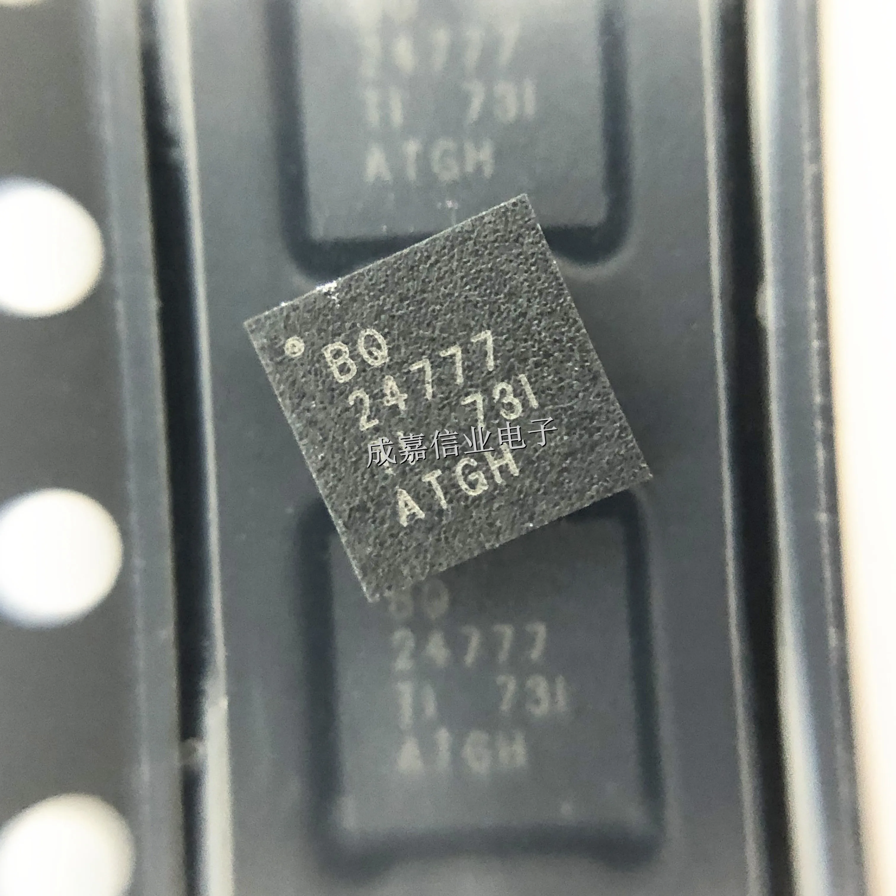 10pcs/Lot BQ24777RUYR QFN-28 MARKING;BQ24777 Synchronous Step-down Battery Charging Controller
10pcs/Lot BQ24777RUYR QFN-28 MARKING;BQ24777 Synchronous Step-down Battery Charging Controller