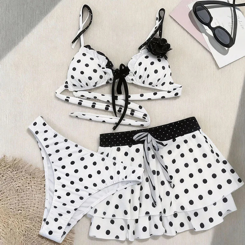 Casual Camisole Underwear Skirt Fashion Casual Three Piece Sexy Spice Girl Polka Dot Print 2026 Holiday Flower Decoration Bikini
Casual Camisole Underwear Skirt Fashion Casual Three Piece Sexy Spice Girl Polka Dot Print 2026 Holiday Flower Decoration Bikini