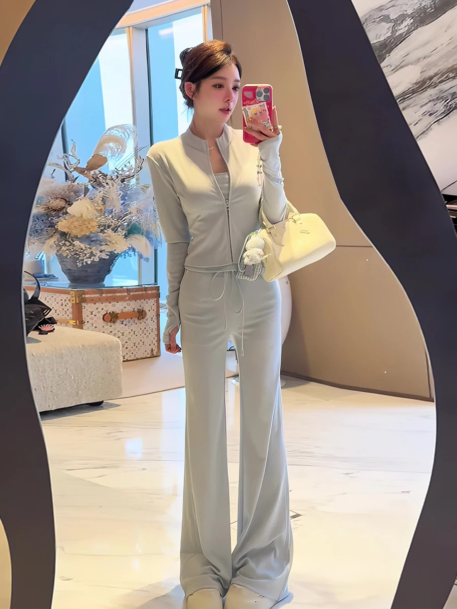 Fashionable Casual Sportswear Set Women's Spring 2026 Slimming Hot Girl Micro Flare Pants Two-Piece Set Handmade Sewn Short S...
Fashionable Casual Sportswear Set Women's Spring 2026 Slimming Hot Girl Micro Flare Pants Two-Piece Set Handmade Sewn Short S...
