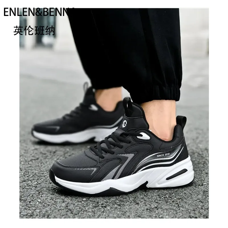 New men's shoes fashion fashion lightweight sports casual shoes couple running shoes men's shoes
New men's shoes fashion fashion lightweight sports casual shoes couple running shoes men's shoes