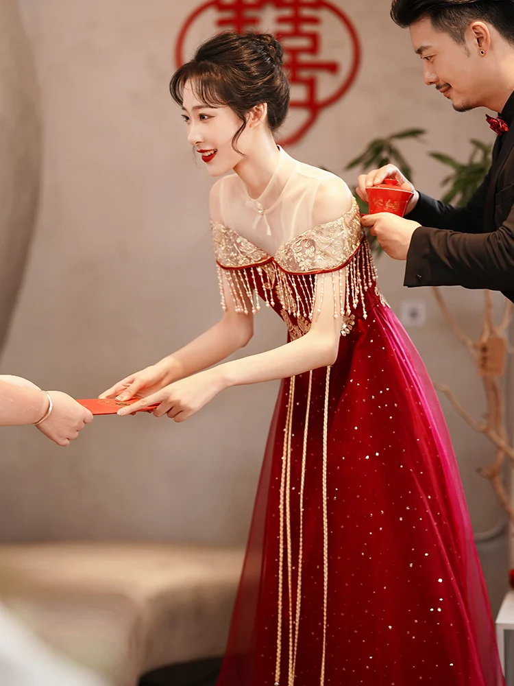 Pregnant Women Wedding Dres Red Chinese Sle Bridal Gown Sensation Materni ort Sve Long Evening Gown
Pregnant Women Wedding Dres Red Chinese Sle Bridal Gown Sensation Materni ort Sve Long Evening Gown