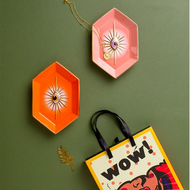 New Nordic Creative Colorful Hexagonal Eye Tray Ceramic Household Entrance Decoration Jewelry Storage Tray
New Nordic Creative Colorful Hexagonal Eye Tray Ceramic Household Entrance Decoration Jewelry Storage Tray