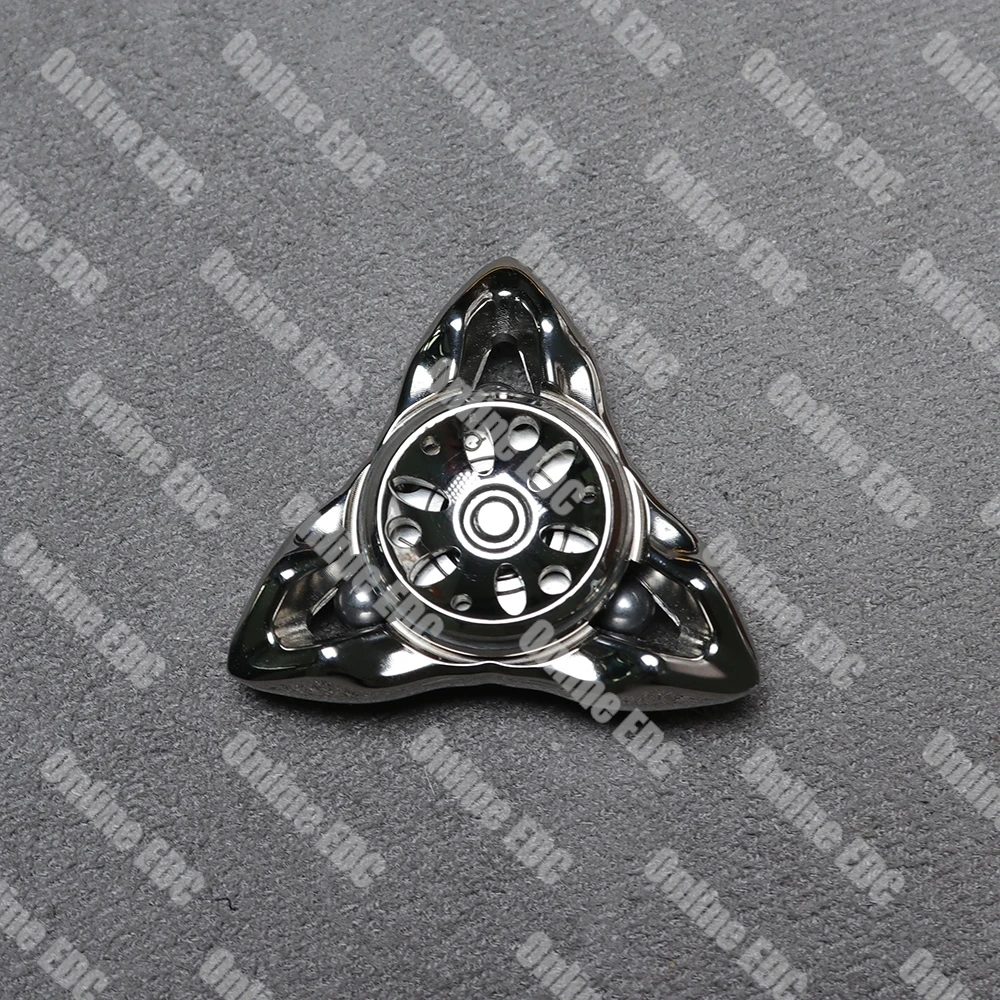 Использованные игрушки EDC LQ God Snake Shesha, трехстраничный гироскоп, спиннер, игрушки для взрослых
Использованные игрушки EDC LQ God Snake Shesha, трехстраничный гироскоп, спиннер, игрушки для взрослых