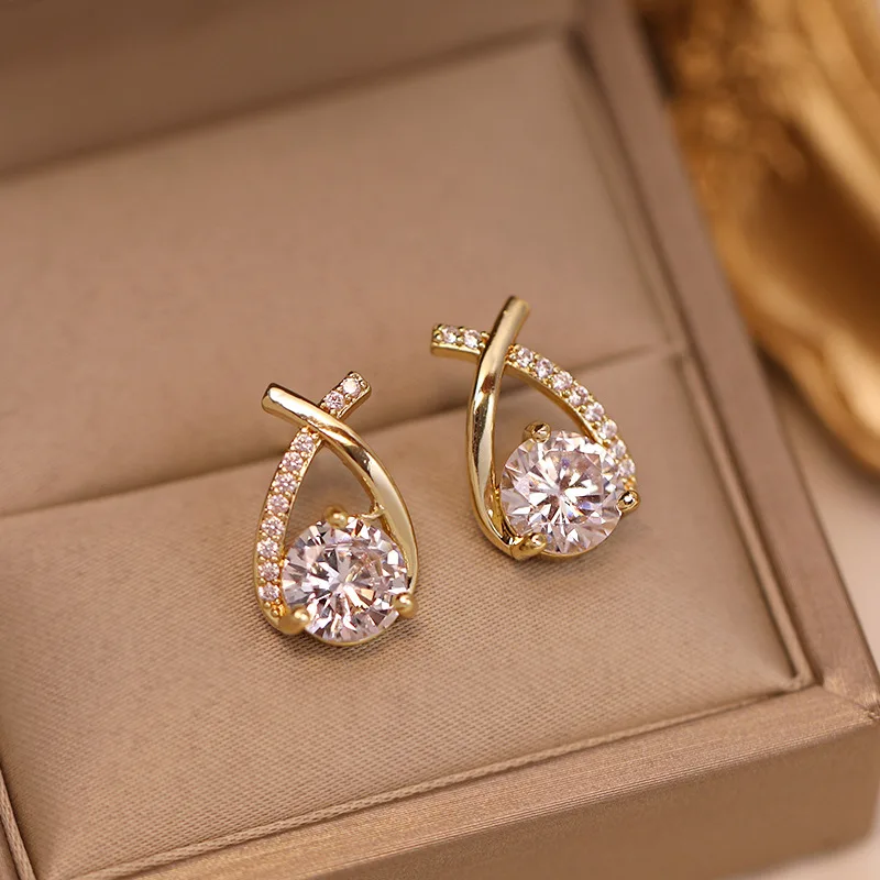 OXTAO 925 Sterling Silver 0.5CT Moissanite Cross Stud Earrings Fishtail Lady For Women Girls Korean Hot Sale
OXTAO 925 Sterling Silver 0.5CT Moissanite Cross Stud Earrings Fishtail Lady For Women Girls Korean Hot Sale