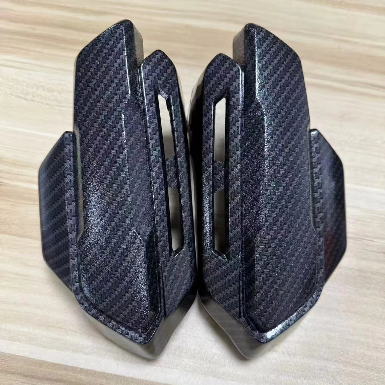 Motorcycle Carbon Fiber Colored Plastic Handlebar Guard for 150cc 200cc Tank Scooter
Motorcycle Carbon Fiber Colored Plastic Handlebar Guard for 150cc 200cc Tank Scooter
