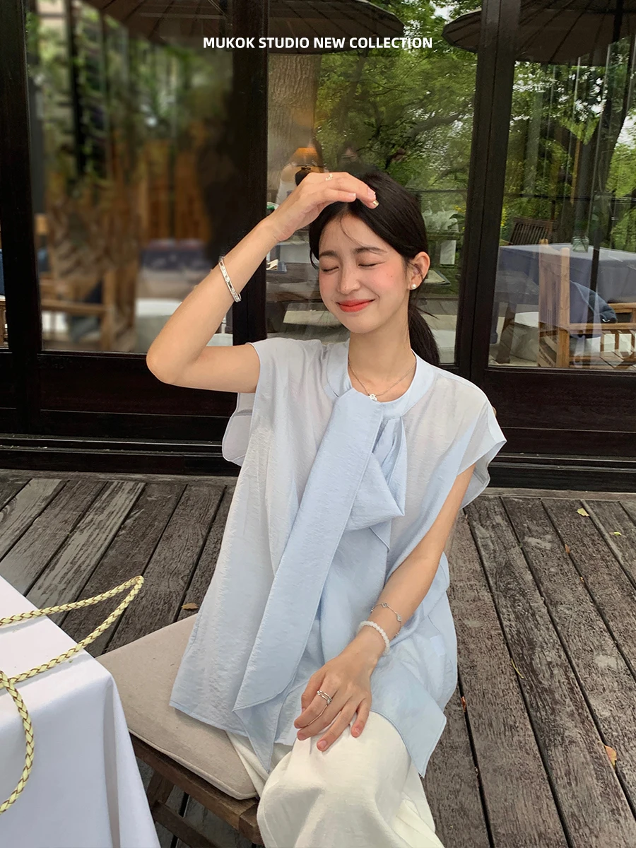 Легкая и дышащая женская летняя повседневная футболка MUKOK из медно-аммиачной ткани свободного кроя с круглым вырезом
Легкая и дышащая женская летняя повседневная футболка MUKOK из медно-аммиачной ткани свободного кроя с круглым вырезом