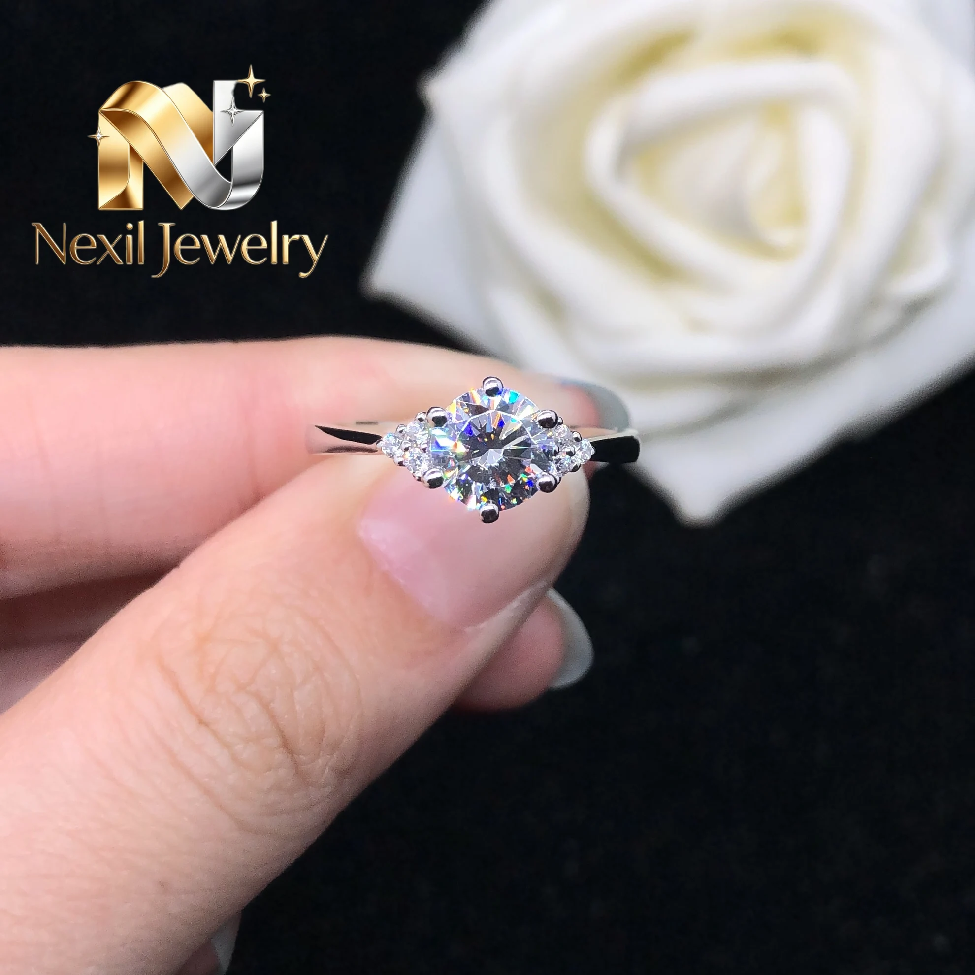 Nexil Jewelry Test Positive 1Ct 6.5mm D Color Moissanite Diamond Ring Luxury Quality 14K White Gold Ring for Her Engagement Je
Nexil Jewelry Test Positive 1Ct 6.5mm D Color Moissanite Diamond Ring Luxury Quality 14K White Gold Ring for Her Engagement Je