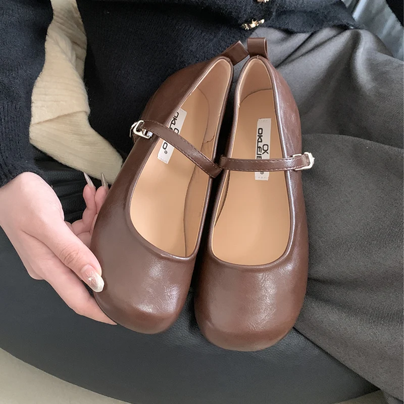 Summer New Solid Color All-match Low Heels Women's Pumps Buckle Soft Round Toe Flats Shoes Heels Genuine Leather Shoes For Women
Summer New Solid Color All-match Low Heels Women's Pumps Buckle Soft Round Toe Flats Shoes Heels Genuine Leather Shoes For Women