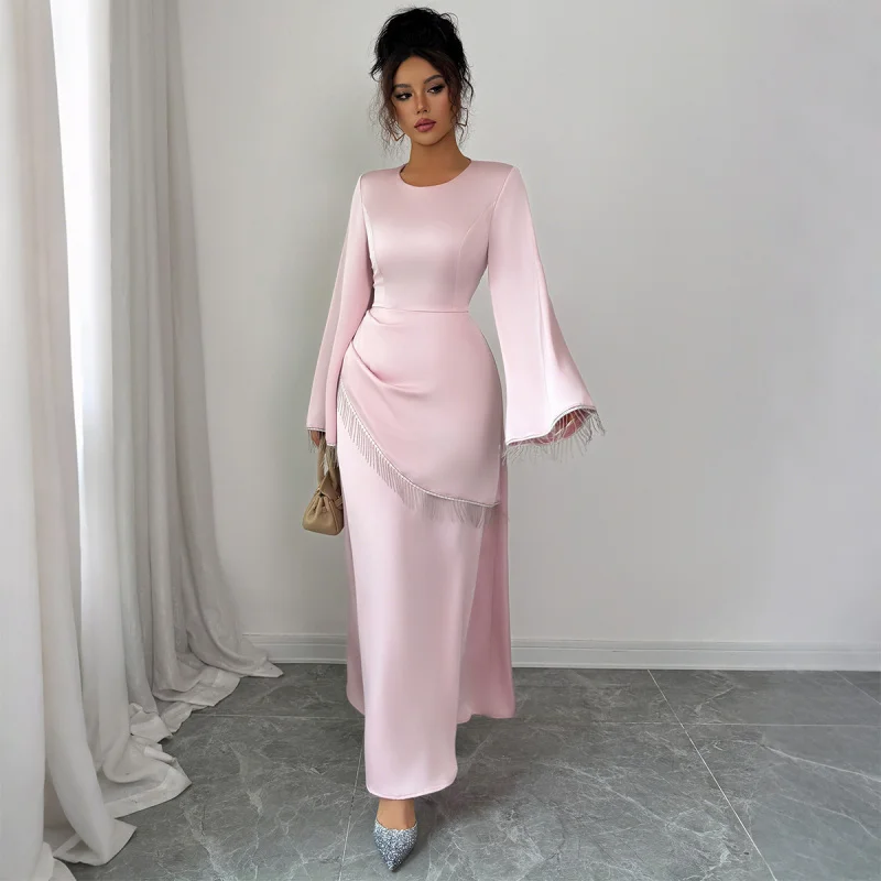 Европейское и американское элегантное простое стильное высококачественное женское платье с длинными рукавами на осень-зиму
Европейское и американское элегантное простое стильное высококачественное женское платье с длинными рукавами на осень-зиму