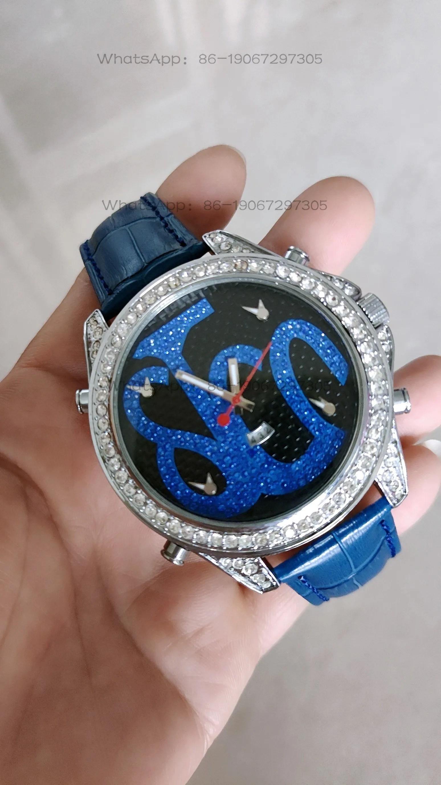 Five Time Zones Men's Watch Non-mainstream Hiphop Hip-hop Belt Gypsy Quartz Watch
Five Time Zones Men's Watch Non-mainstream Hiphop Hip-hop Belt Gypsy Quartz Watch