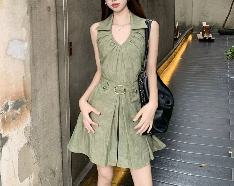 Vintage Sleeveless Vest Dress, Small Man, Short Skirt, Women's Summer Temperament, Covering Flesh, Thin A-line Skirt
Vintage Sleeveless Vest Dress, Small Man, Short Skirt, Women's Summer Temperament, Covering Flesh, Thin A-line Skirt