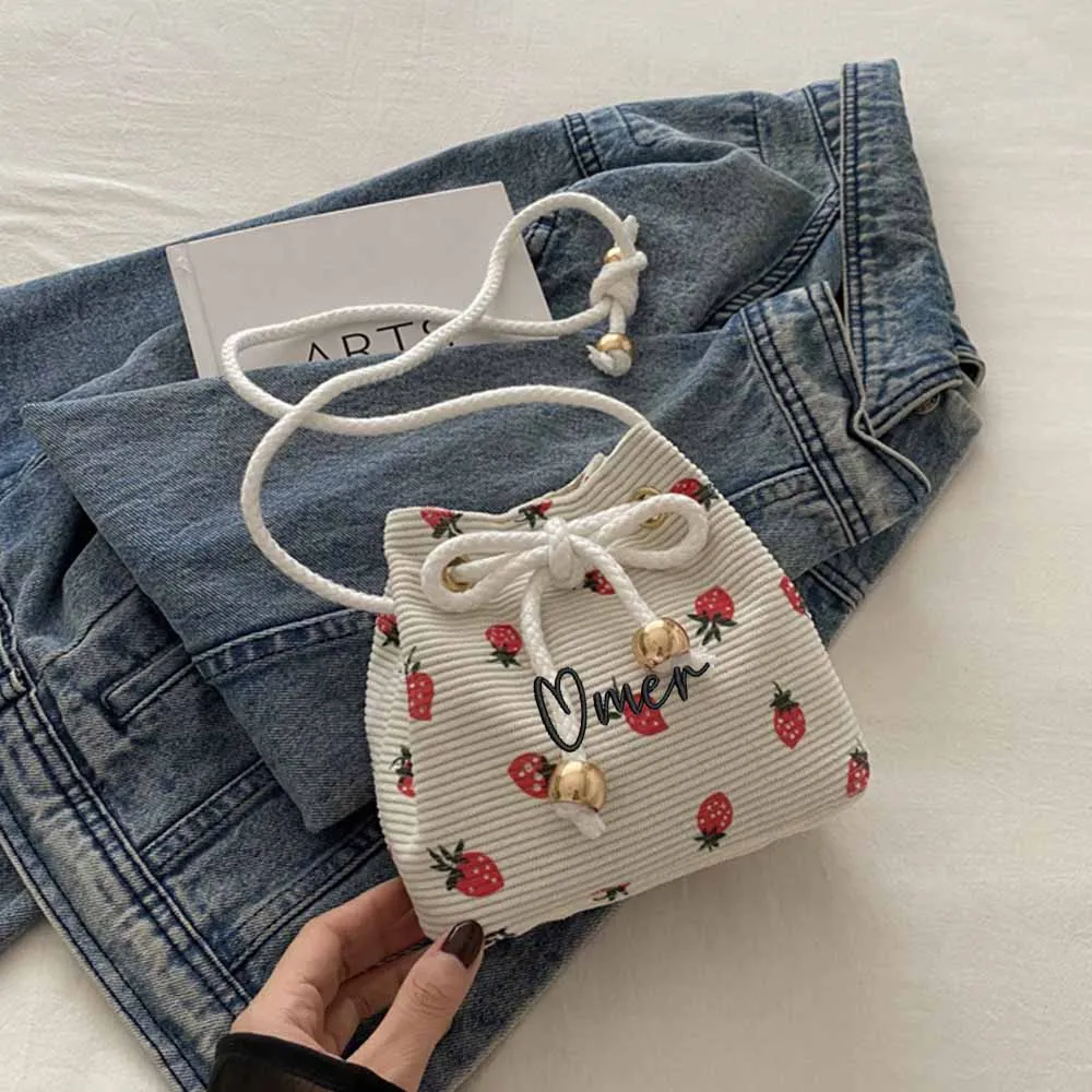 Personalized Strawberry Shoulder Bag, Customized Bucket Bag, Customized Travel Bag,Casual Versatile Crossbody Bag ,With Name
Personalized Strawberry Shoulder Bag, Customized Bucket Bag, Customized Travel Bag,Casual Versatile Crossbody Bag ,With Name
