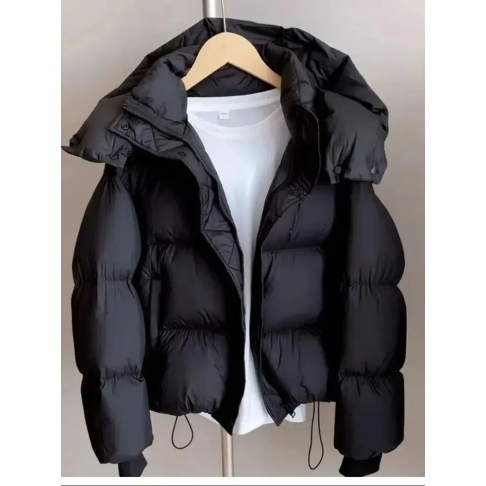 2025 New Autumn Winter Jacket Women Fashion Lightweight Hooded Down Cotton Overcoat Female Loose Casual Warm Parkas Outerwear
2025 New Autumn Winter Jacket Women Fashion Lightweight Hooded Down Cotton Overcoat Female Loose Casual Warm Parkas Outerwear