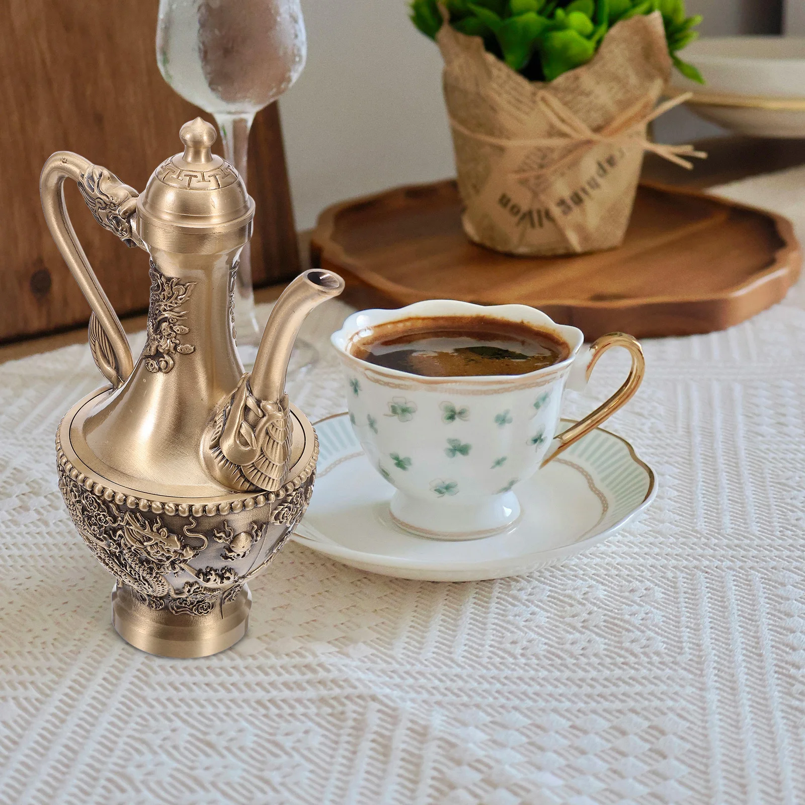 Vintage Brass Wine Pot 300Ml Embossed Flask Retro Metal Kettle For Wedding Party Drink Server Kitchen Bar Tool
Vintage Brass Wine Pot 300Ml Embossed Flask Retro Metal Kettle For Wedding Party Drink Server Kitchen Bar Tool