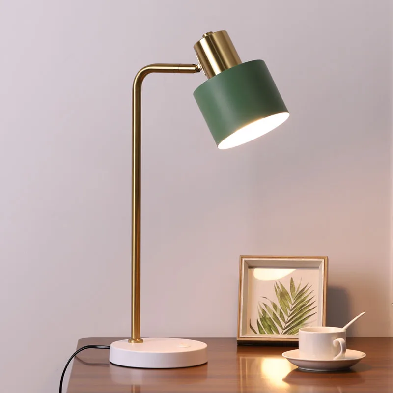 Nordic bedside reading lamp, bedroom study desk lamp, office dormitory desk learning to read and write eye protection lamp
Nordic bedside reading lamp, bedroom study desk lamp, office dormitory desk learning to read and write eye protection lamp