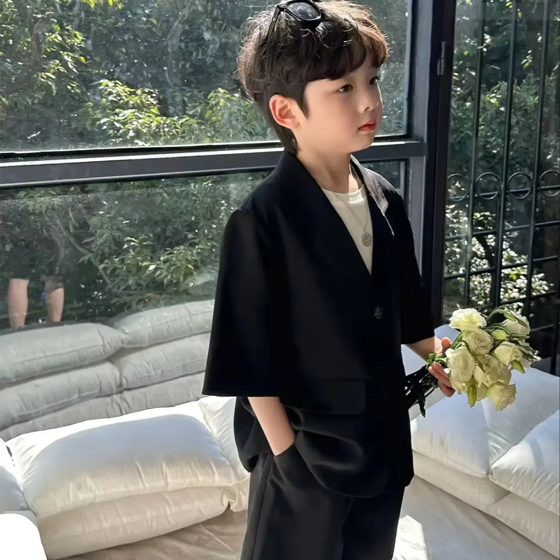 Boys Summer Suit Fashion New Black Short Sleeve Jacket And Shorts Two-Piece Set Children's Clothing
Boys Summer Suit Fashion New Black Short Sleeve Jacket And Shorts Two-Piece Set Children's Clothing