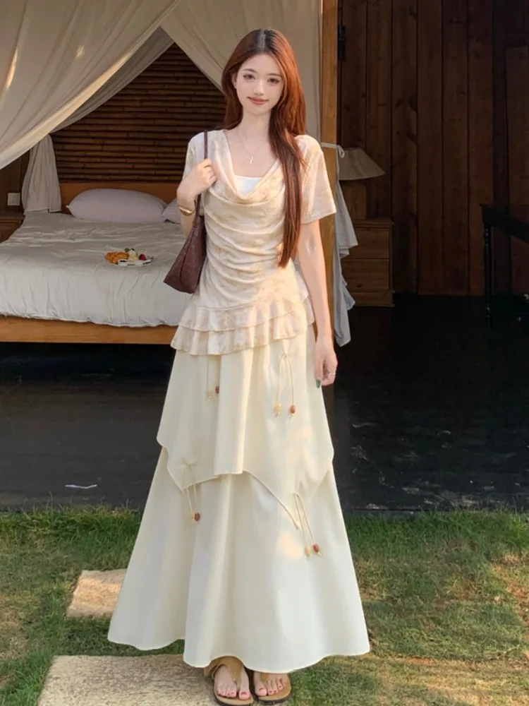 plus Size Summer Korean Style Half Skirt Short Sleeve Swing Collar Women's Fashion Set Elegant Wind Women's Top Skirt Set
plus Size Summer Korean Style Half Skirt Short Sleeve Swing Collar Women's Fashion Set Elegant Wind Women's Top Skirt Set