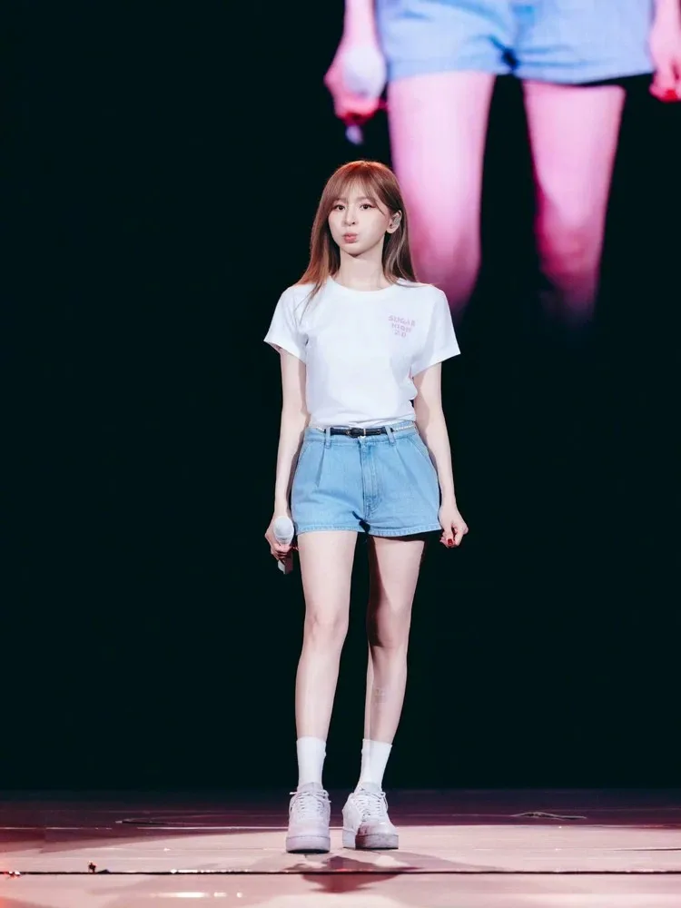 Summer High Waist Straight Leg Light Blue Denim Shorts Women's A-Line Hot Pants EXJR Girl's Fashion Pure Color Jeans Shorts
Summer High Waist Straight Leg Light Blue Denim Shorts Women's A-Line Hot Pants EXJR Girl's Fashion Pure Color Jeans Shorts