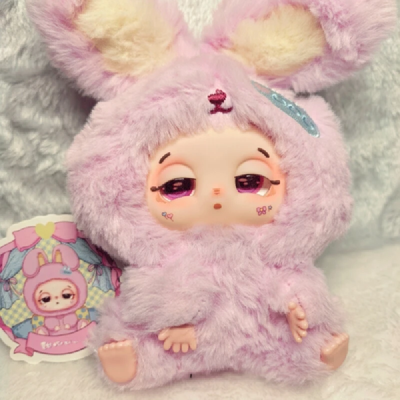В наличии Baby Three Good Luck Is Delivered To You Series Плюшевая слепая фигурка Kawai Плюшевая кукла Подвеска Настольный орнамент Подарок для девочек
В наличии Baby Three Good Luck Is Delivered To You Series Плюшевая слепая фигурка Kawai Плюшевая кукла Подвеска Настольный орнамент Подарок для девочек