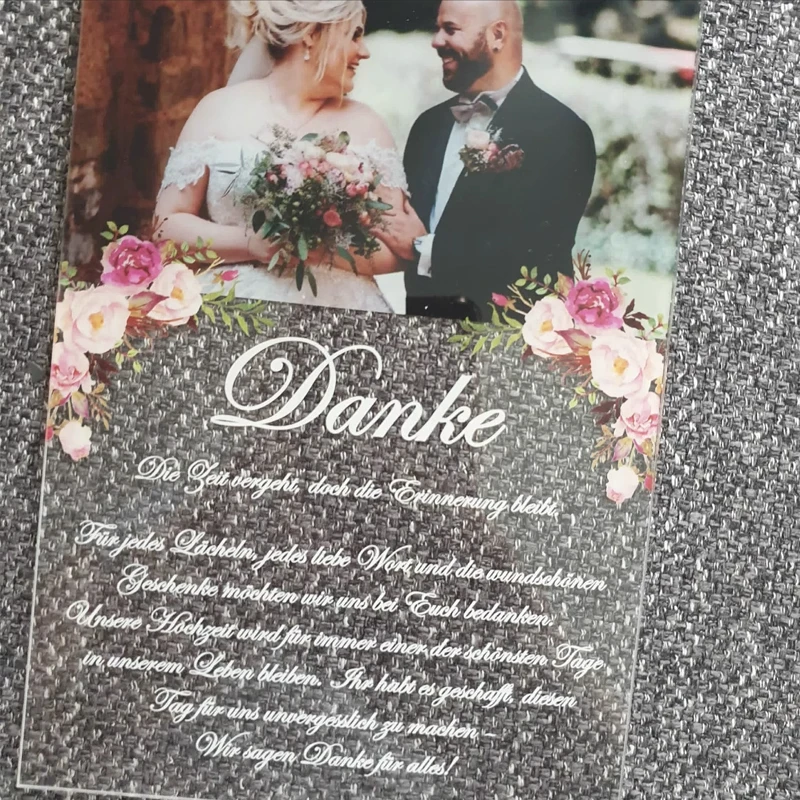 Customized European style wedding, customized Nordic style decoration, fresh and creative transparent acrylic wedding invitation
Customized European style wedding, customized Nordic style decoration, fresh and creative transparent acrylic wedding invitation
