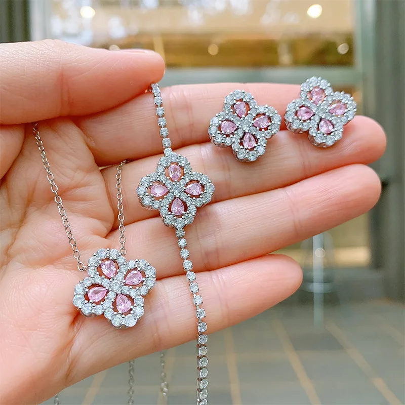 European and American Jewelry Set Yellow Diamond Necklace Elegant Bracelet Ins Zircon Pink Diamond Earrings
European and American Jewelry Set Yellow Diamond Necklace Elegant Bracelet Ins Zircon Pink Diamond Earrings