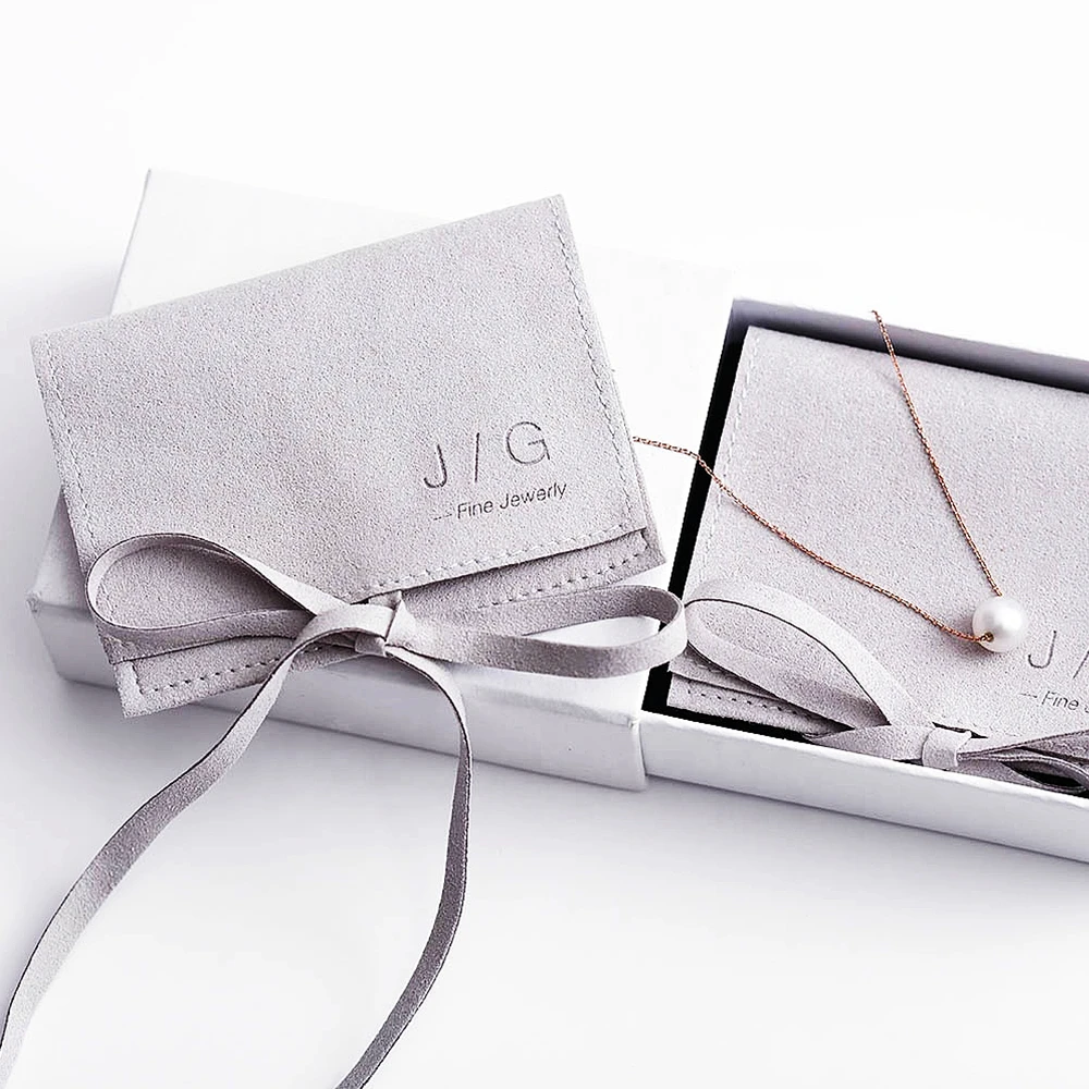 50PCS Deboss Print Luxury Custom Logo Microfiber Gift Pouch for Necklace Earrings Jewelry Pouch Gifts for Wedding, Birthday
50PCS Deboss Print Luxury Custom Logo Microfiber Gift Pouch for Necklace Earrings Jewelry Pouch Gifts for Wedding, Birthday