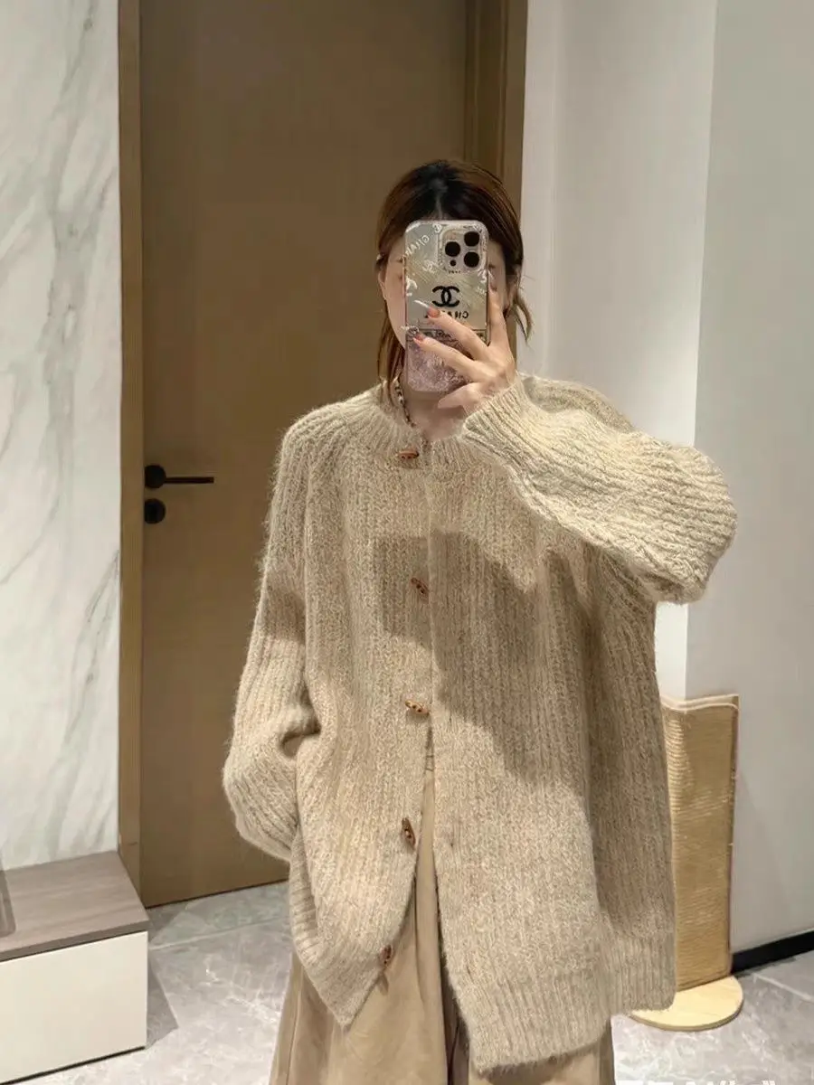 Женские осенние льняные кардиганы средней длины с рукавами до локтя, вязаные, ажурные, с крупными вставками из страз, в стиле преппи, модные
Женские осенние льняные кардиганы средней длины с рукавами до локтя, вязаные, ажурные, с крупными вставками из страз, в стиле преппи, модные