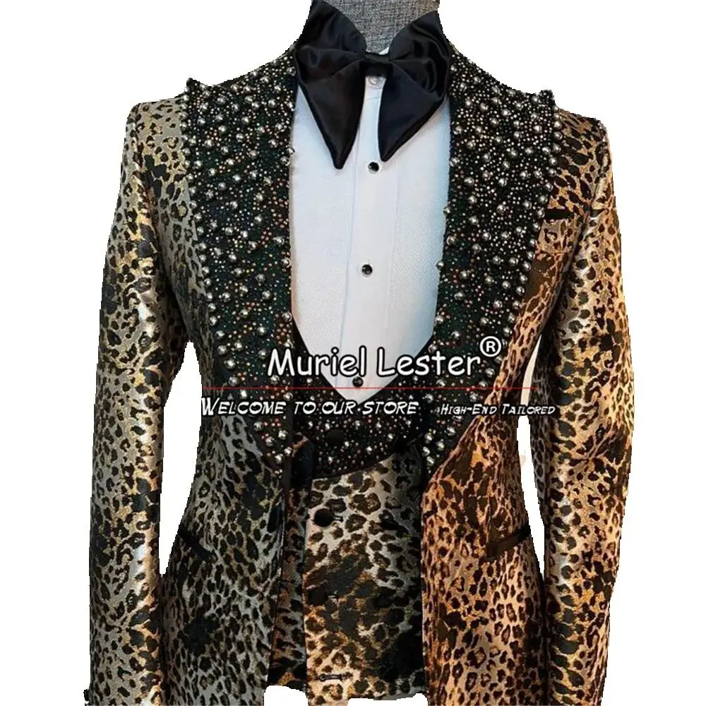 Leopard Wedding Suits For Men Fit Slim Black Beading Lapel Jacket Vest Pants 3 Pieces Formal Groom Tuxedos Man Dress Customized
Leopard Wedding Suits For Men Fit Slim Black Beading Lapel Jacket Vest Pants 3 Pieces Formal Groom Tuxedos Man Dress Customized