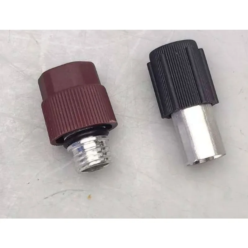 Fluorine Filling Nozzle Head Air Conditioning Pipe High Low Pressure Cover A Pair for Volkswagen Ppolo Bora LAVIDA CFZZHD
Fluorine Filling Nozzle Head Air Conditioning Pipe High Low Pressure Cover A Pair for Volkswagen Ppolo Bora LAVIDA CFZZHD